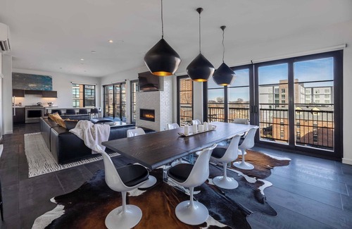 West End Hotel | 121 Hotel Floor 3 Buyout by Avantstay Entire Third Floor Buyout of 121 Hotel! Sleeps 18