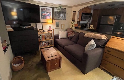 Park View Apartment | 125 . Amazing Apt Entire charming one bedroom so Clean”nWiFi , Washington DC
