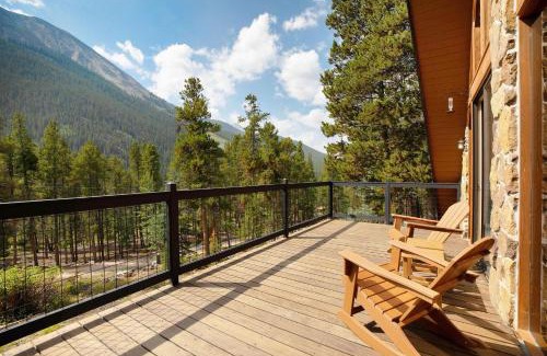 Twin Lakes House | 12715 Highway 82