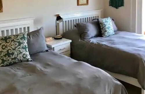El Pescadero Cabin | 12B - New 2BR, 2BA, Middle Floor Condo, Pool