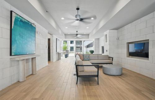 North Burnet Apartment | 12min Downtown, 6min Domain with Pool and Free Parking