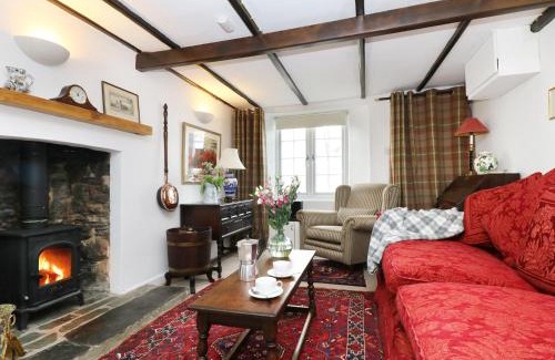 Lostwithiel House | 13 Castle Hill