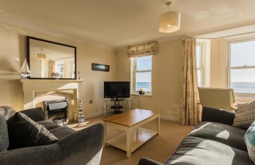Dawlish Apartment | 13 Great Cliff