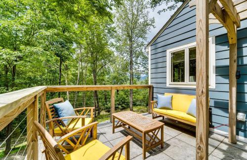 Hood House | 13 Mi to Shenandoah NP Serene Mtn-View Hideaway