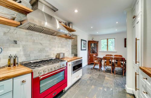 Hood House | 13 Mi to Shenandoah NP Serene Mtn-View Hideaway