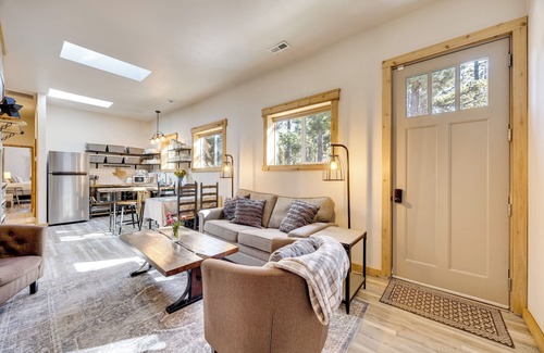 Colorado Springs Apartment | 13 Mi to USAFA: Peaceful Colorado Springs Getaway!