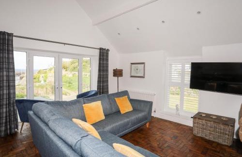 Amlwch House | 13 Quay Street