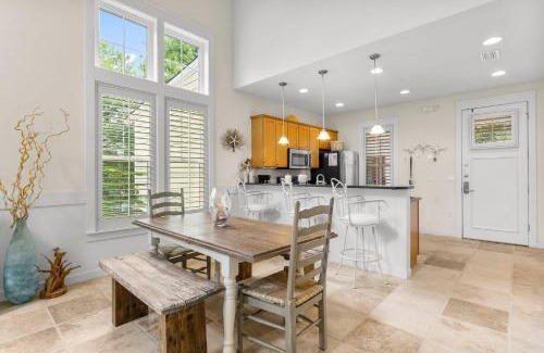 Laurel Grove House | 1383 Laurel Grove