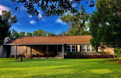 Wadmalaw Island House | 14-Acre Scenic Home in Low County of Wadmalaw Island w/Private Par 3 Golf Hole
