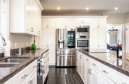 Mount Olympus House | 14 miles from Snowbird- Sleeps 16, Hot Tub, Gameroom- 15 Min to Temple Square