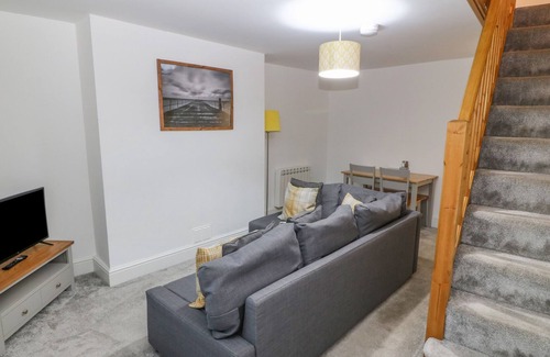 Trefor Cottage | 14 NEW STREET, pet friendly, character holiday cottage in Trefor