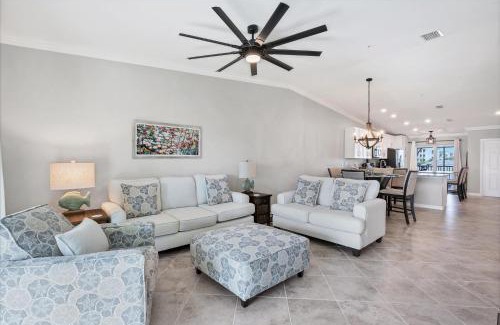 Punta Gorda Apartment | 14060 Heritage Landing Unit 322