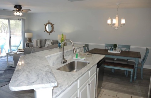 Calabash Condo | 1408m 1 Bedroom Condo by RedAwning
