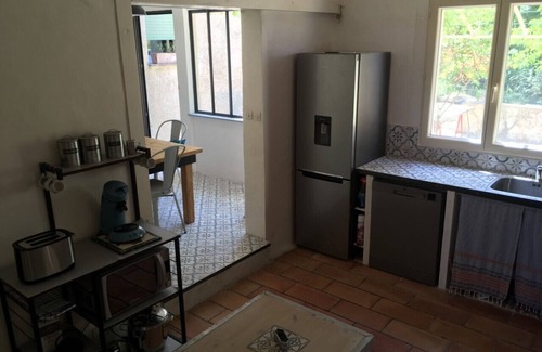 Fontvieille House | 140m2 artist's house near Arles