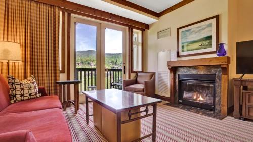 Stowe Area Resort | 1428 Lodge At Spruce Peak Ski In Ski In Ski Out King Studio By Stowe Mountain Rentals