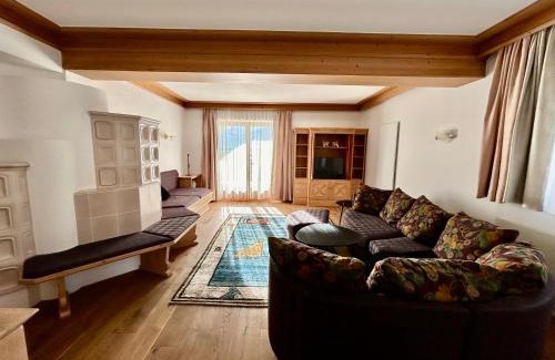 Fuegen Apartment | 145m2Ferienwohnung Haas