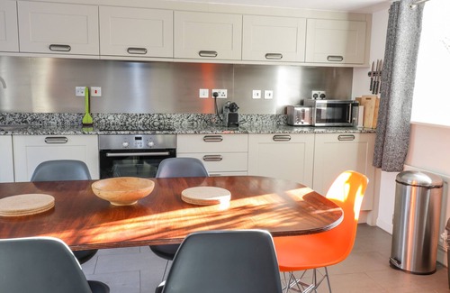 Eyemouth Cottage | 15 BOGAN, pet friendly, character holiday cottage in Coldingham