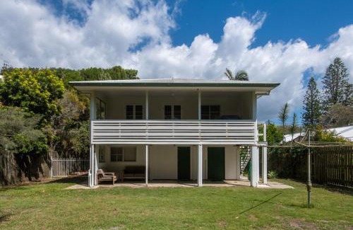 Yaroomba House | 15 Goongilla St