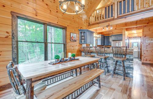 Logan House | 15 Mi to Hocking Hills Secluded Cabin with Hot Tub
