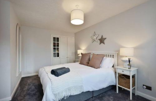 Hereford House | 15 Mins Walk To City Park 3 Carsgardenshopspub