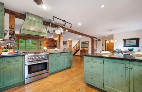 Dover Plains Cabin | 15 MINUTES FROM THE MORGAN GRAND NATIONAL & WORLD CHAMPIONSHIP MORGAN HORSE SHOW