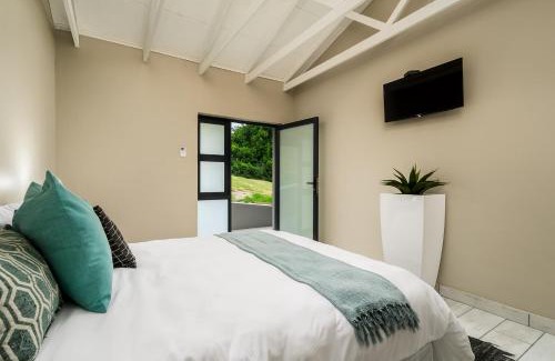 Port Elizabeth House | 15 Port Elizabeth Country Getaway Deer Park estate15