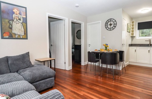 Kilkhampton Cottage | 15 THE PARK, pet friendly, with a garden in Kilkhampton