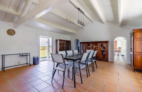 Beauvoir-sur-Mer House | 150 m² House ∙ 3 bedrooms ∙ 6 guests