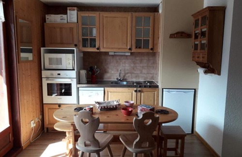 Aussois Apartment | 150m from ski slopes, Ground floor, balcony, tv, ski locker, 24m², Aussois