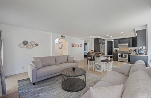 Castaic House | 152 Magic Mountain Entertainment Home -Spa-Games