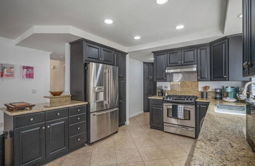 Castaic House | 152 Magic Mountain Entertainment Home -Spa-Games