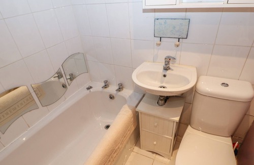 Corbridge Cottage | 16 PRINCES STREET, pet friendly in Corbridge