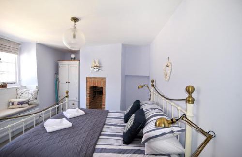 Lyme Regis House | 17 Mill Green