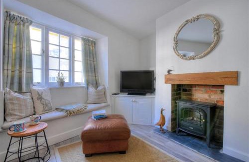 Lyme Regis House | 17 Mill Green