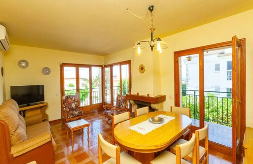 Creixell House | 170 m² House ∙ 4 bedrooms ∙ 8 guests