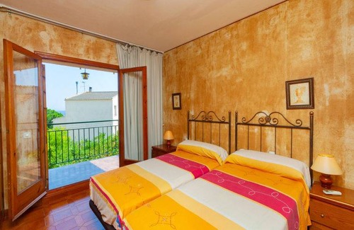 Creixell House | 170 m² House ∙ 4 bedrooms ∙ 8 guests