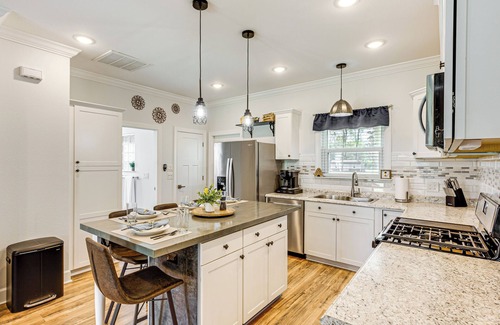 Tallahassee Cottage | 18 Mi to FSU: Quaint Cottage on 8 Acres w/Grill!