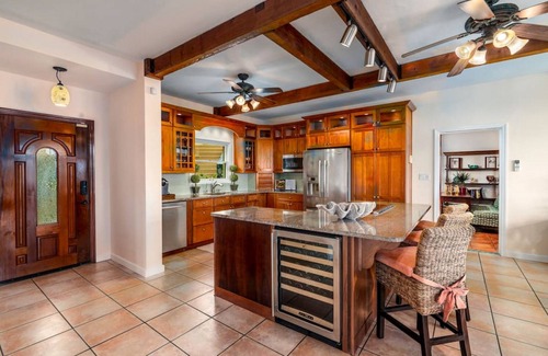 Estate Lovenlund Villa | 180º views, gated neighborhood. $1000 credit for a full day private boat charter!