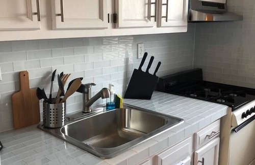Industry Apartment | 1817 5F · Marvelous 2bed Apt-20 min to NYC/parking Avail.