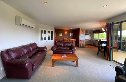 Hanmer Springs House | 18a Oregon Heights