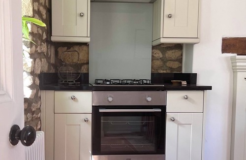 Ketton Cottage | 18th-century cottage in heart of beautiful village with award-winning pub