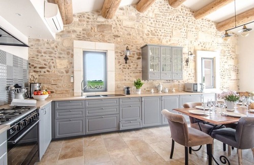 Arles Other | 18th CENTURY MAS WITH SWIMMING POOL, POOL HOUSE, CLOSE TO ARLES