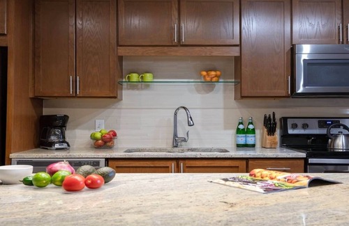 Downtown Dallas Apartment | 18th FL Stylish CozySuites w/roof pool, gym #3