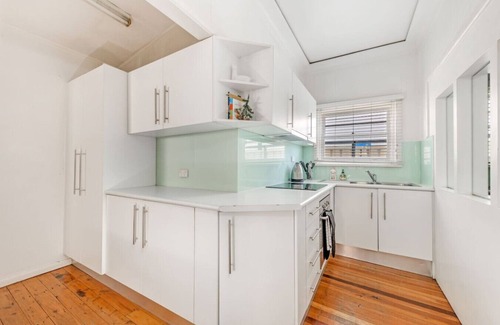 Sans Souci Apartment | 19-Guest Dual Home Near Beach