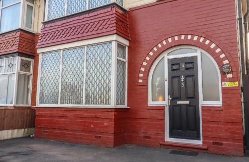 Thornton-Cleveleys House | 19 Slinger Road