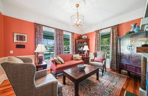 Aberdeen House | 1909 Restored Victorian in the heart of Aberdeen - Available for US Open
