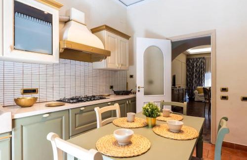 Arenella Apartment | 1912 - Marinelli House