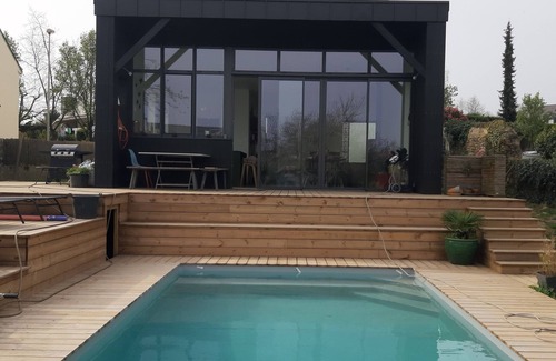 Vannes House | 1930s town house with swimming pool