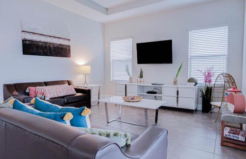 Haines City House | 198KB - Balmoral Resort