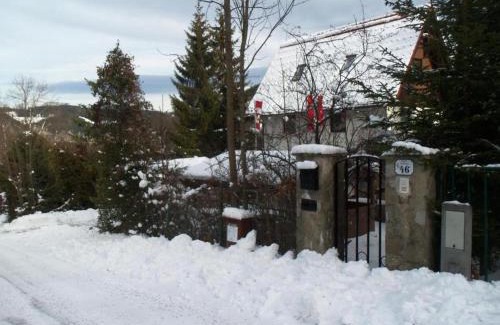 Semmering Apartment | 19th Century Villa - Sleeps up to 4 & Free Parking